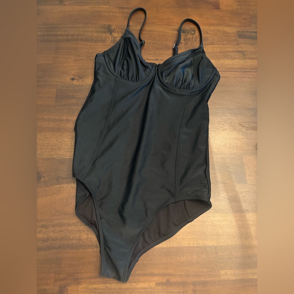 Black Athleta 36B/C Sliming Supportive Underwire One Piece Swimsuit - Picture 2 of 4